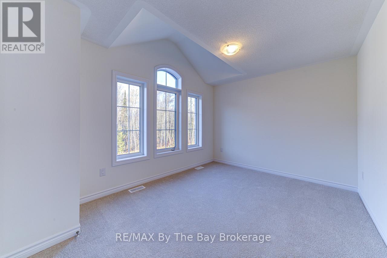 162 Mapleside Drive, Wasaga Beach, Ontario  L9Z 0L4 - Photo 25 - S12126941