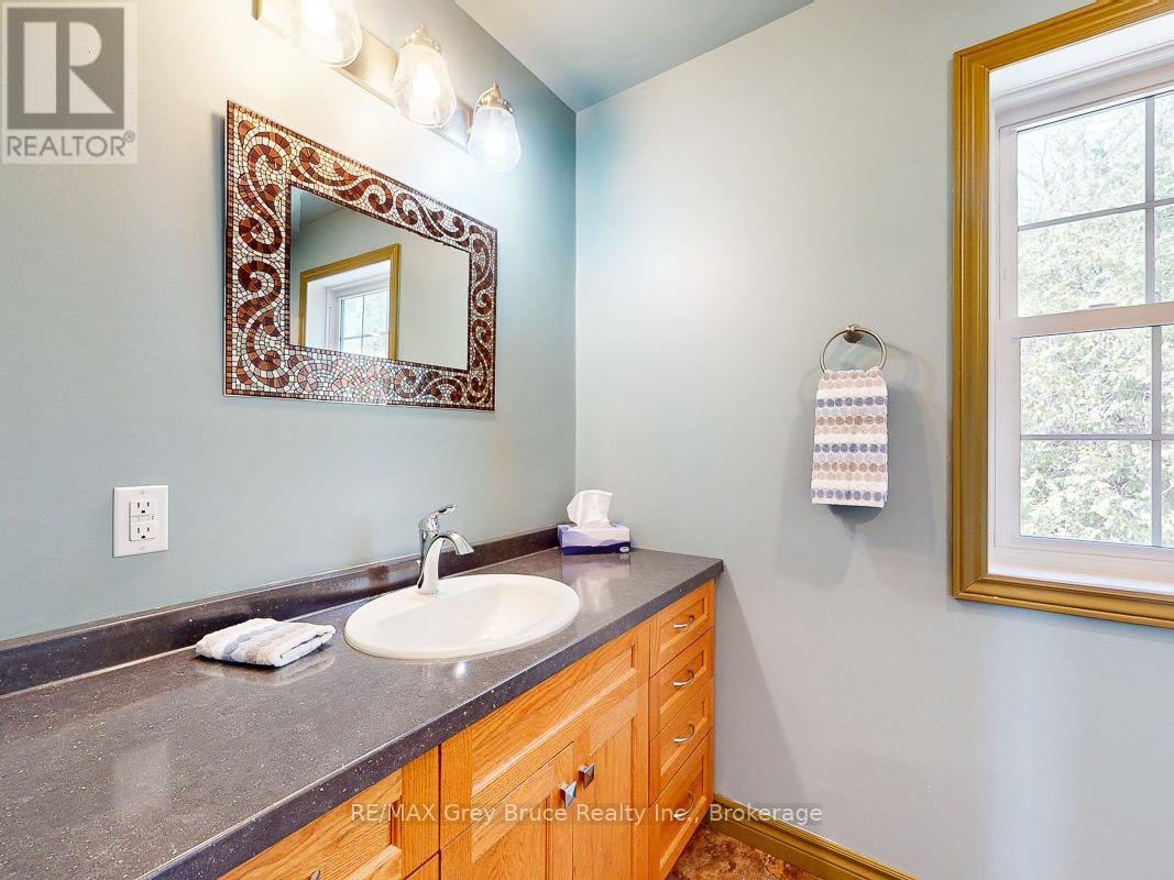 717052 West Back Line, Chatsworth, Ontario  N0H 1G0 - Photo 23 - X12127203