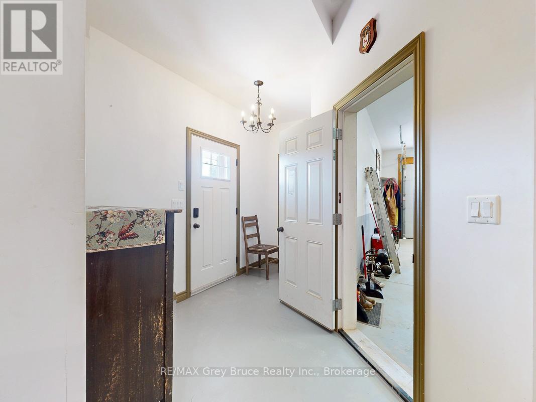 717052 West Back Line, Chatsworth, Ontario  N0H 1G0 - Photo 31 - X12127203