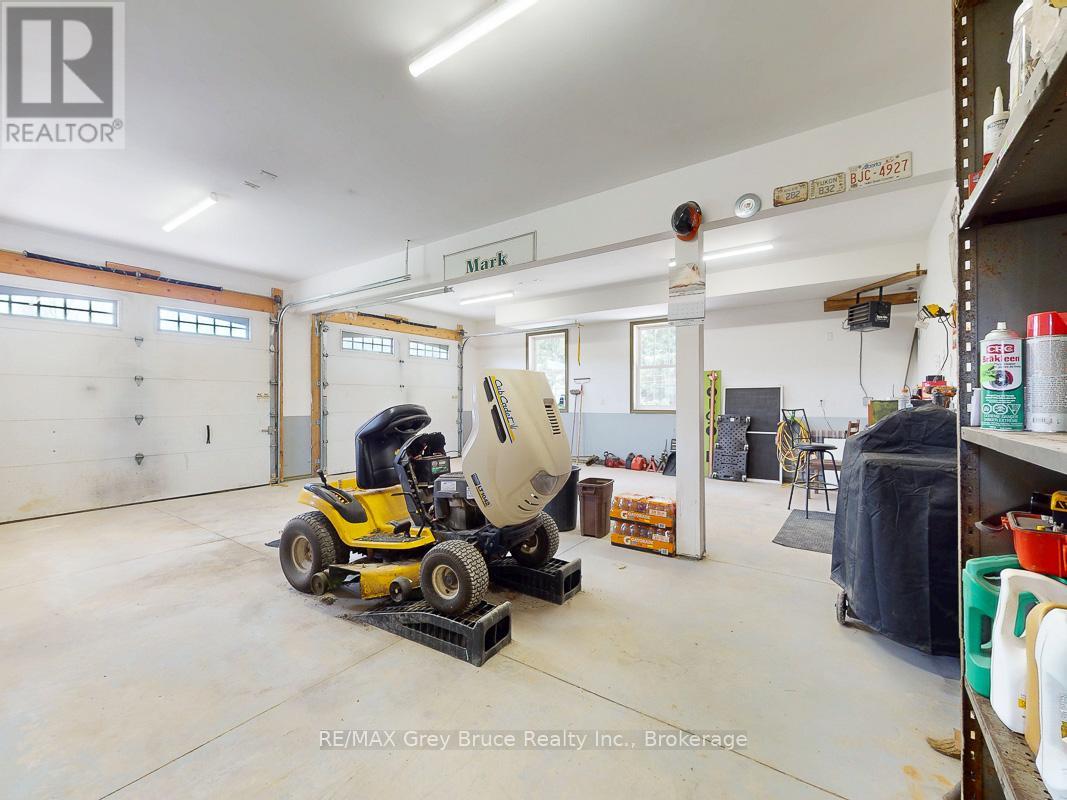 717052 West Back Line, Chatsworth, Ontario  N0H 1G0 - Photo 40 - X12127203