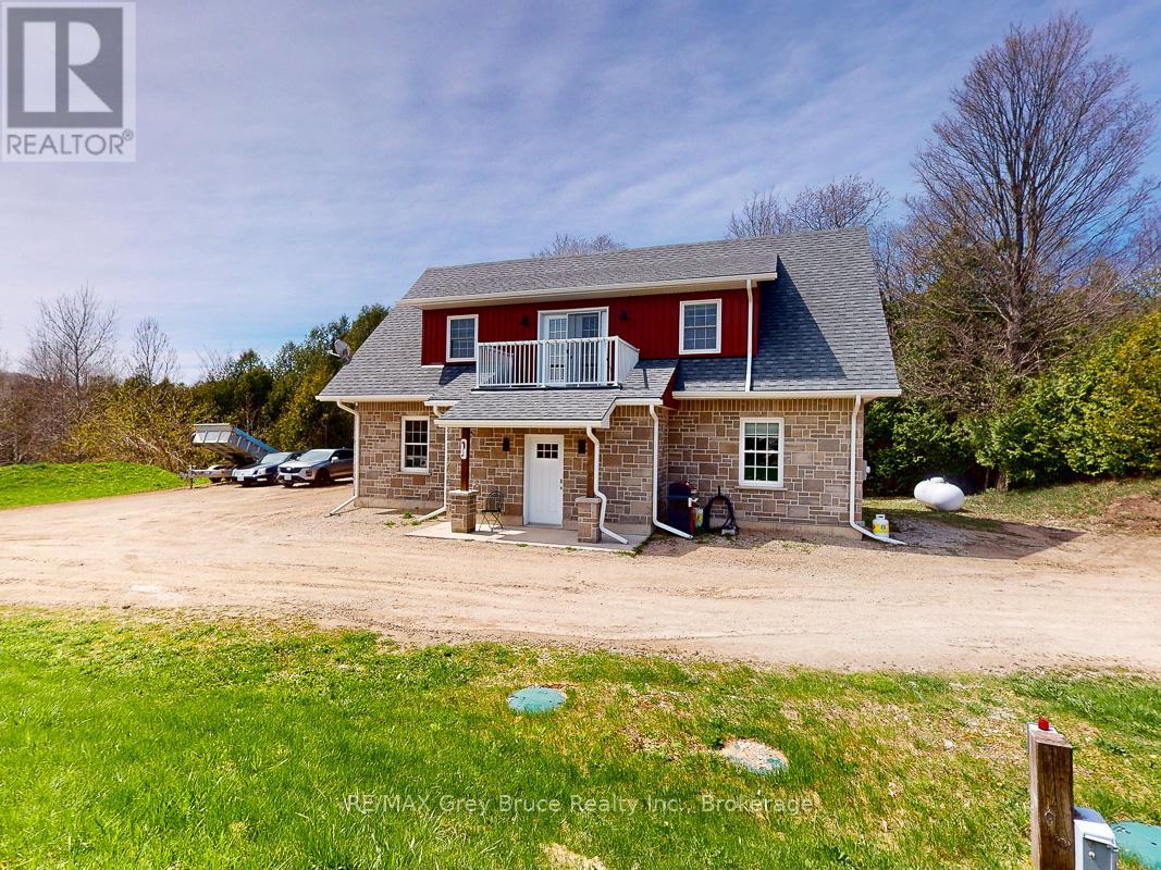 717052 West Back Line, Chatsworth, Ontario  N0H 1G0 - Photo 6 - X12127203