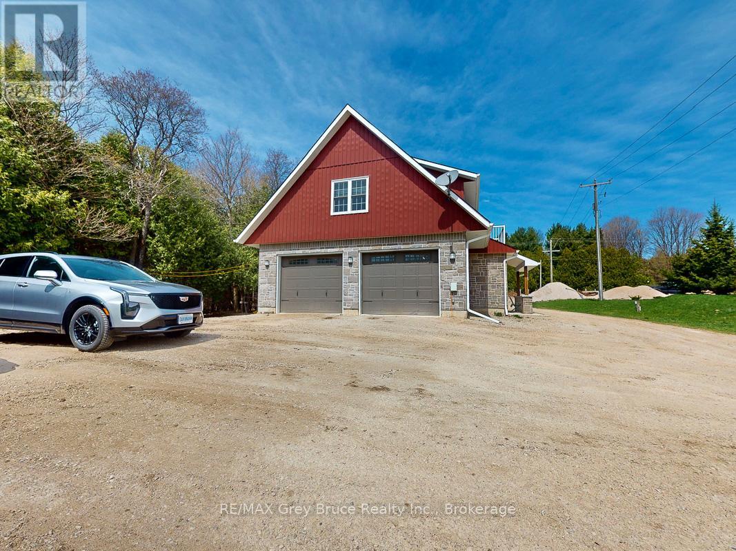 717052 West Back Line, Chatsworth, Ontario  N0H 1G0 - Photo 9 - X12127203