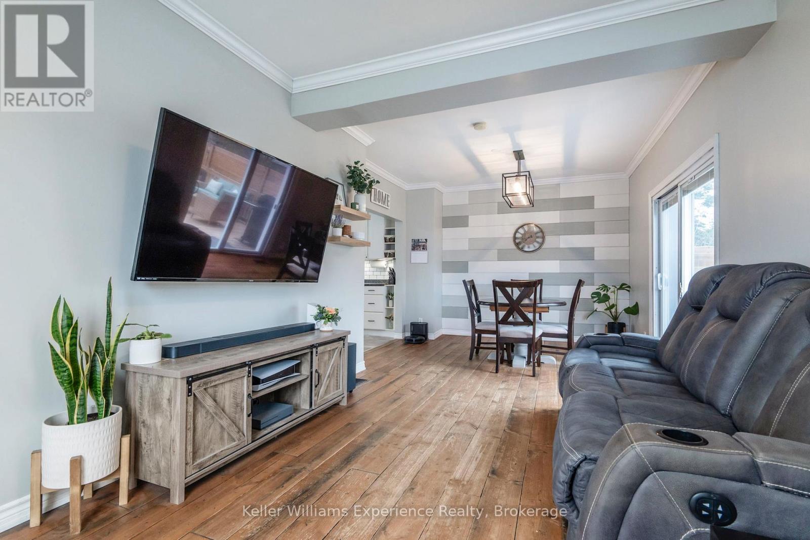 454 Colborne Street, Midland, Ontario  L4R 2K9 - Photo 11 - S12127296