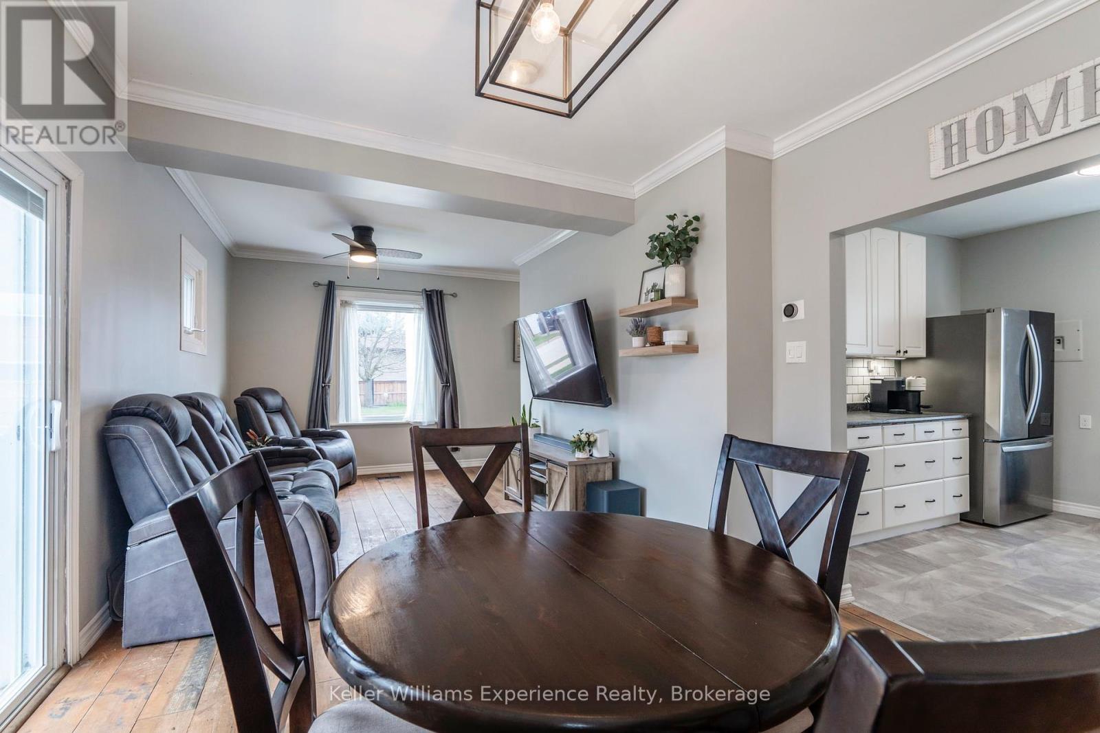 454 Colborne Street, Midland, Ontario  L4R 2K9 - Photo 15 - S12127296