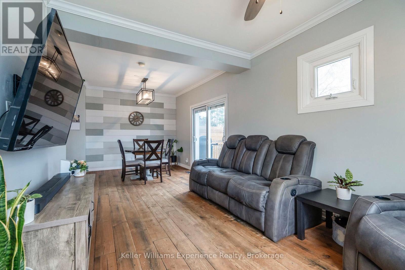 454 Colborne Street, Midland, Ontario  L4R 2K9 - Photo 8 - S12127296