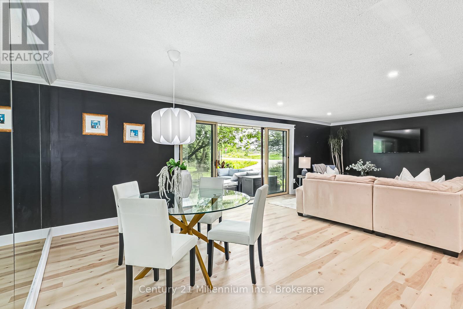 6278 Vancise Court, Clearview, Ontario  L9Z 2G5 - Photo 15 - S12127375