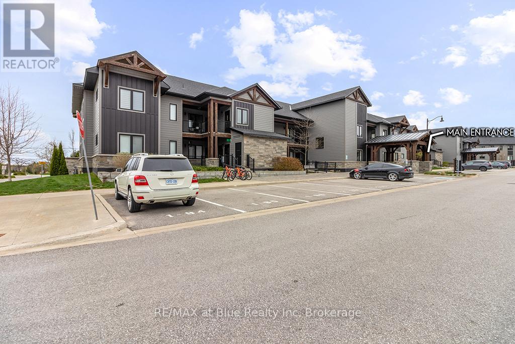 103 - 11 Beausoleil Lane, Blue Mountains, Ontario  L9Y 0H2 - Photo 5 - X12127397