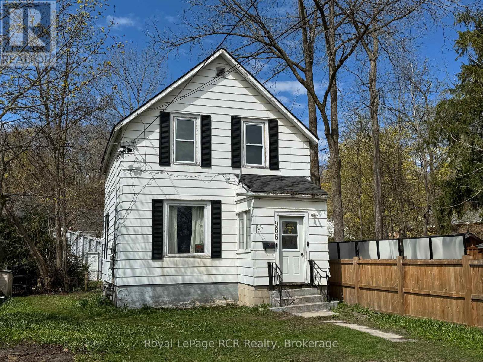 966 3RD AVENUE W, Owen Sound, Ontario