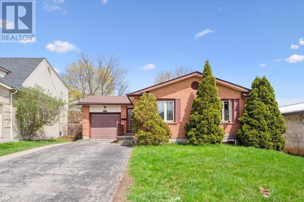407 Ironwood Road, Guelph, Ontario  N1G 3R2 - Photo 2 - 40725001