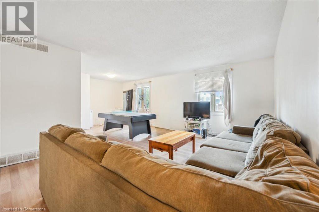 407 Ironwood Road, Guelph, Ontario  N1G 3R2 - Photo 3 - 40725001