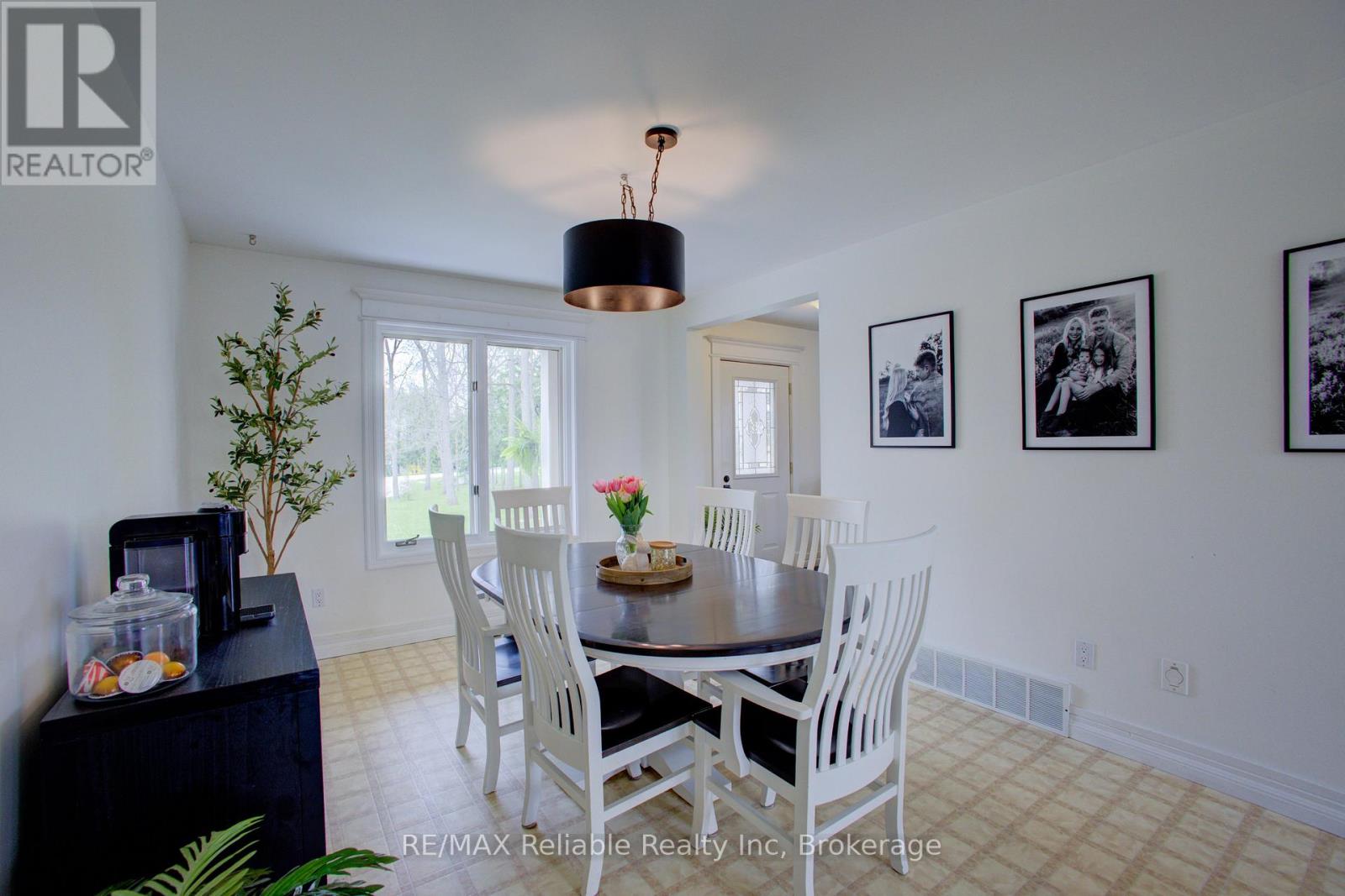 77260 Kinburn Line, Huron East, Ontario  N0K 1W0 - Photo 13 - X12127938