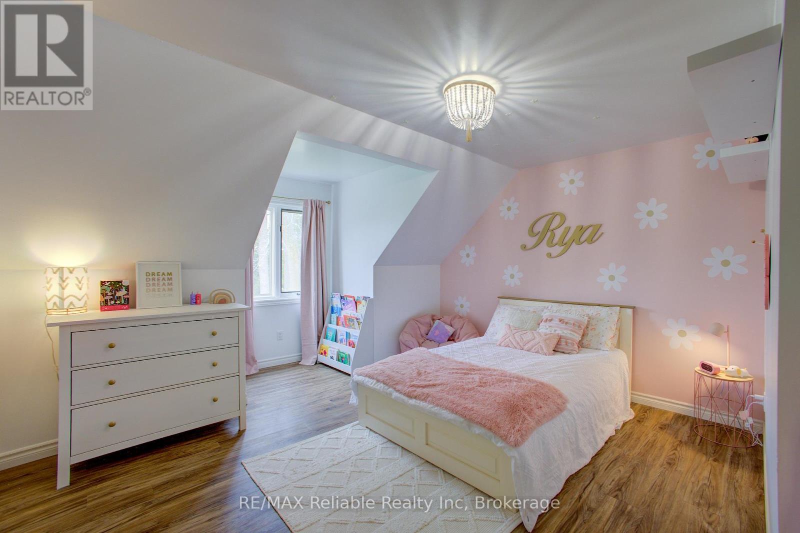 77260 Kinburn Line, Huron East, Ontario  N0K 1W0 - Photo 17 - X12127938