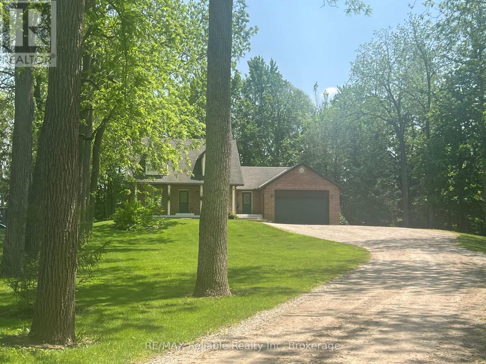 77260 Kinburn Line, Huron East, Ontario  N0K 1W0 - Photo 6 - X12127938