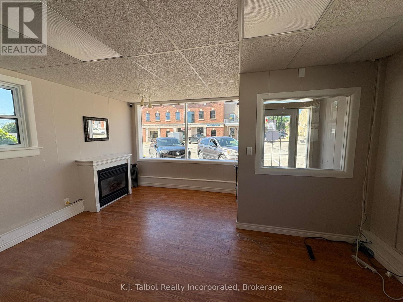 53 West Street, Goderich, Ontario  N7A 2K5 - Photo 3 - X12128020