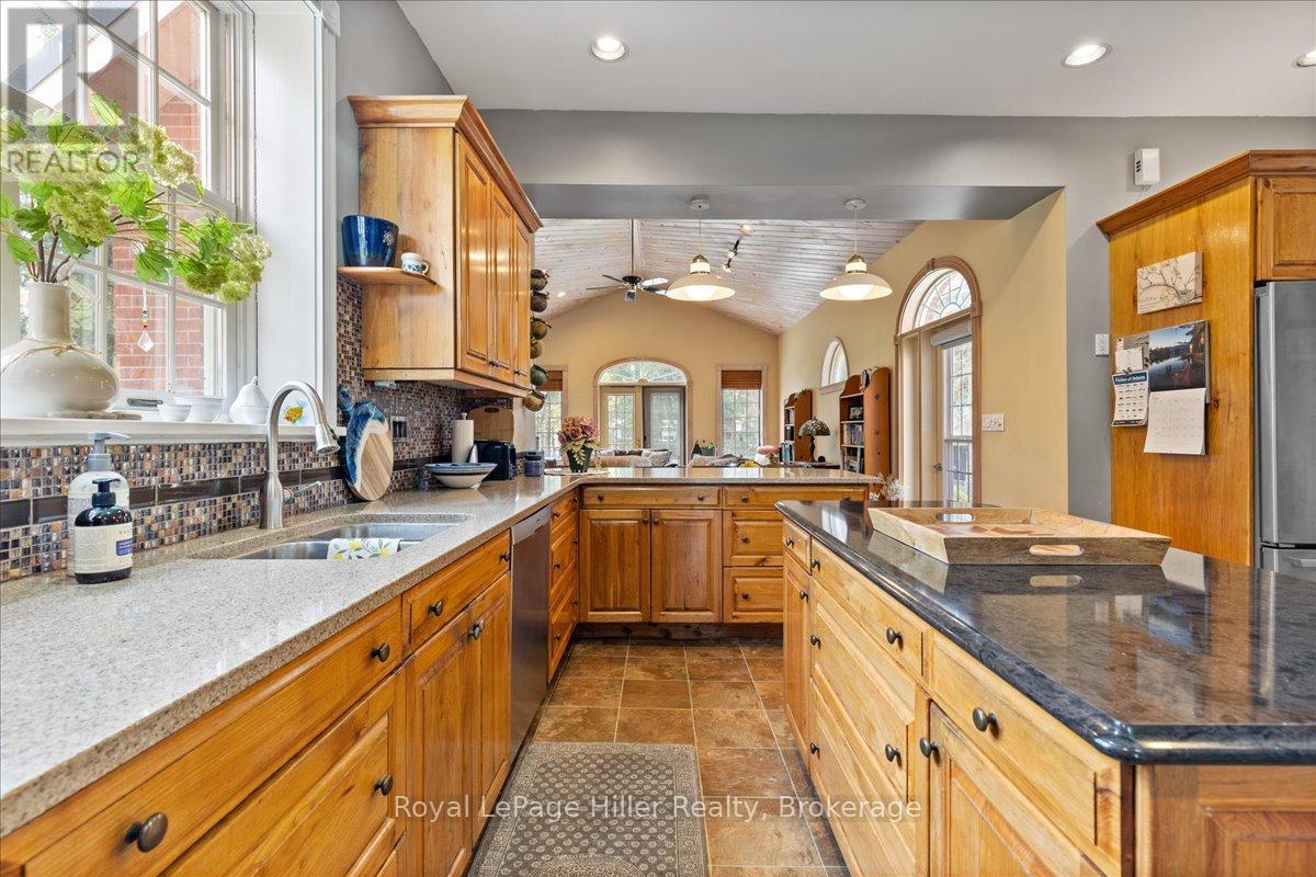 165 Station Road, Perth South, Ontario  N0K 1X0 - Photo 13 - X12128115
