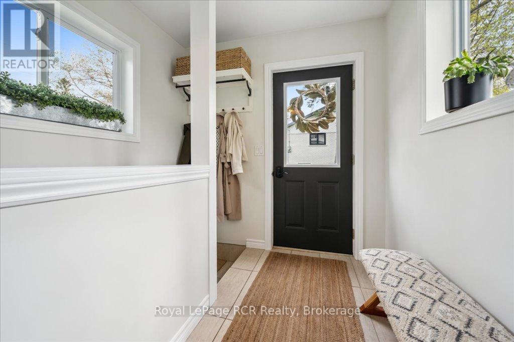 204 Durham Street E, Wellington North, Ontario  N0G 2L2 - Photo 16 - X12128205