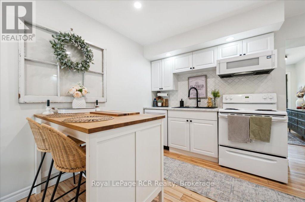 204 Durham Street E, Wellington North, Ontario  N0G 2L2 - Photo 19 - X12128205