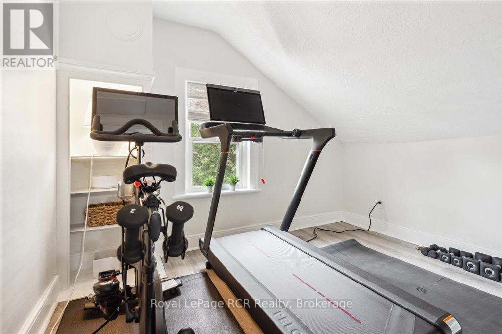 204 Durham Street E, Wellington North, Ontario  N0G 2L2 - Photo 36 - X12128205