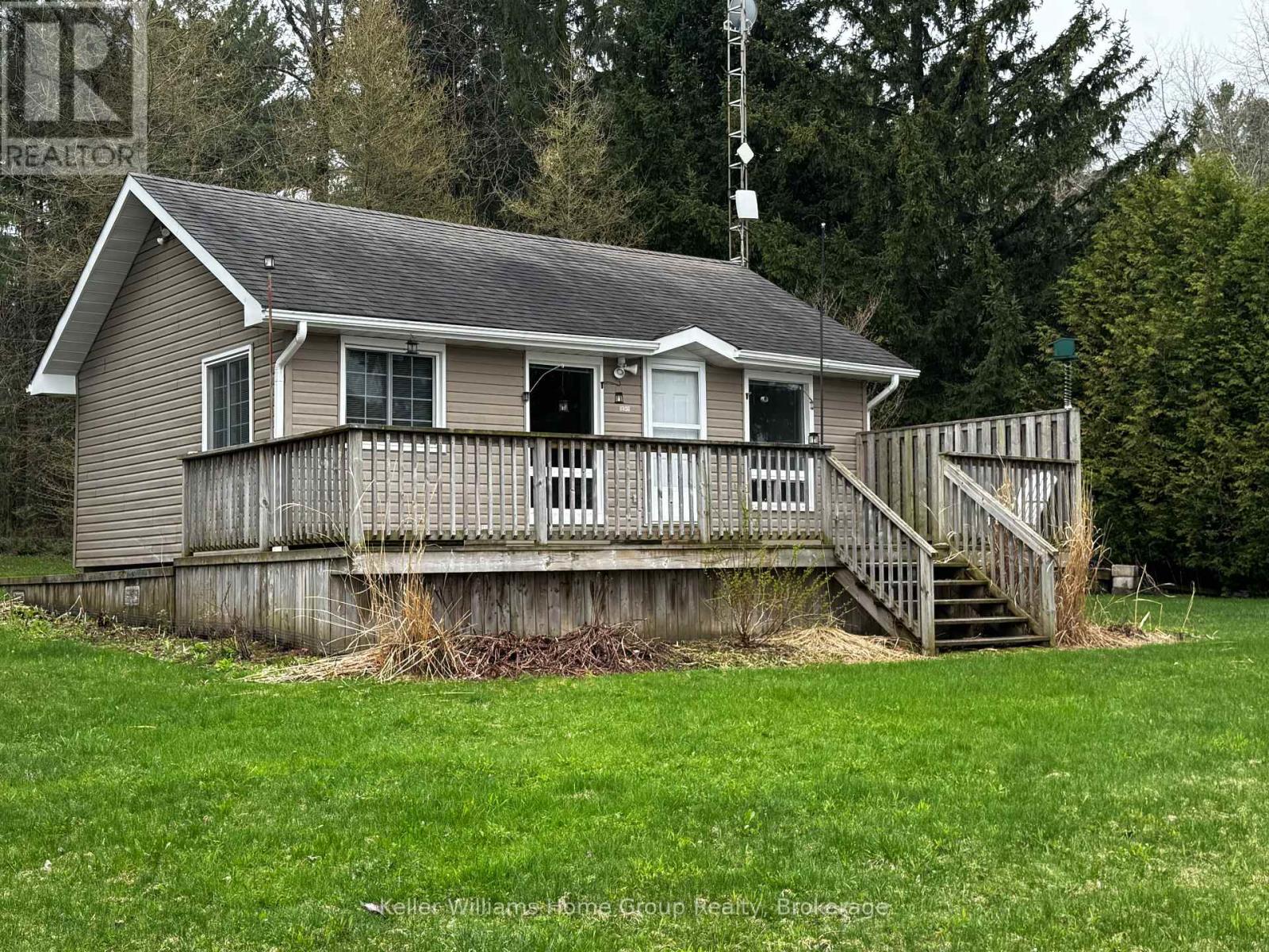 48 Third Line, Centre Wellington, Ontario  N0B 2J0 - Photo 2 - X12128484