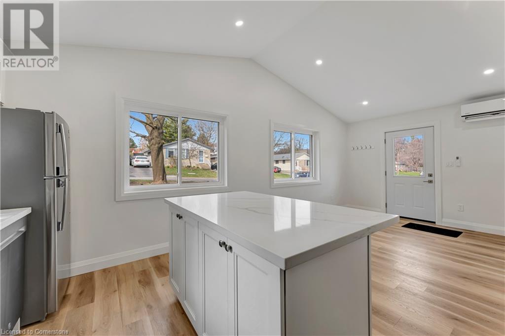 7 Hillside Drive Unit# 3, Kitchener, Ontario  N2E 1R1 - Photo 3 - 40725583