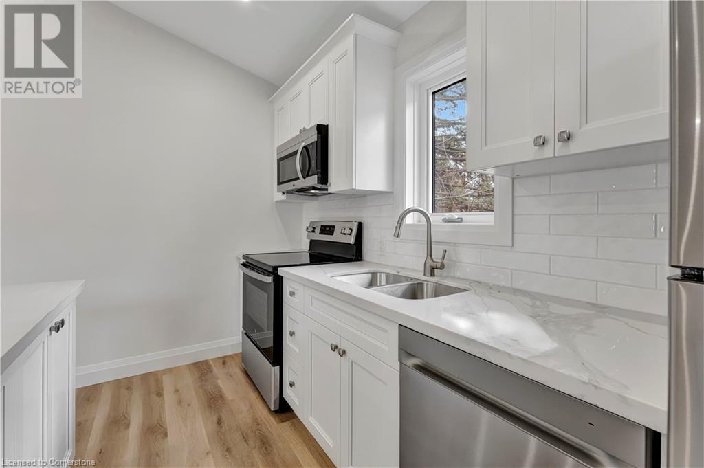 7 Hillside Drive Unit# 3, Kitchener, Ontario  N2E 1R1 - Photo 4 - 40725583