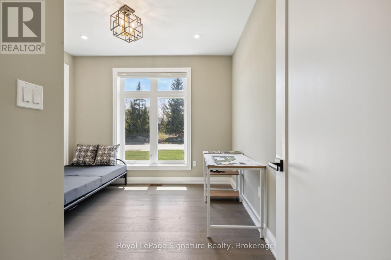 115 Rankin's Crescent, Blue Mountains, Ontario  N0H 2P0 - Photo 17 - X12128512