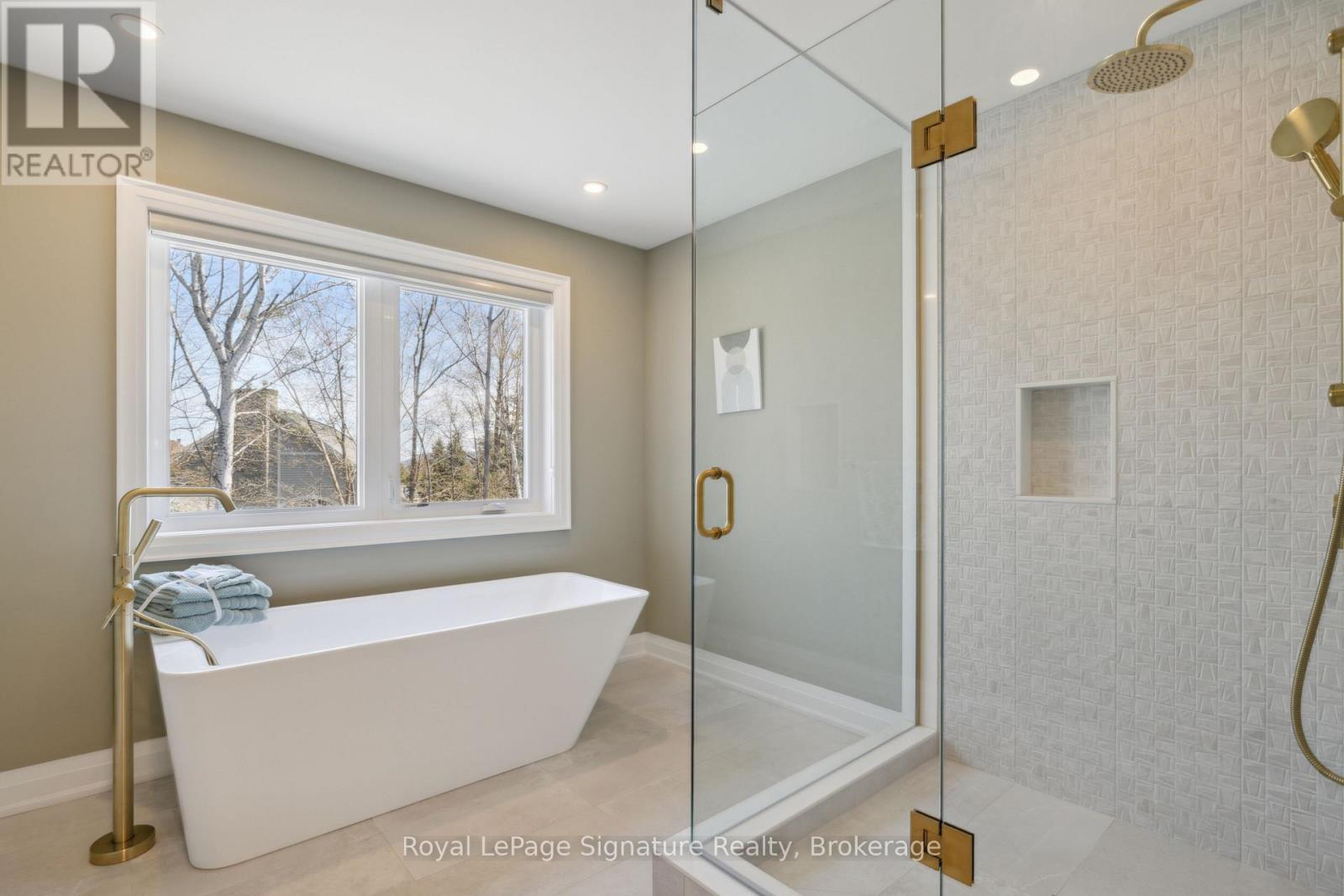 115 Rankin's Crescent, Blue Mountains, Ontario  N0H 2P0 - Photo 23 - X12128512