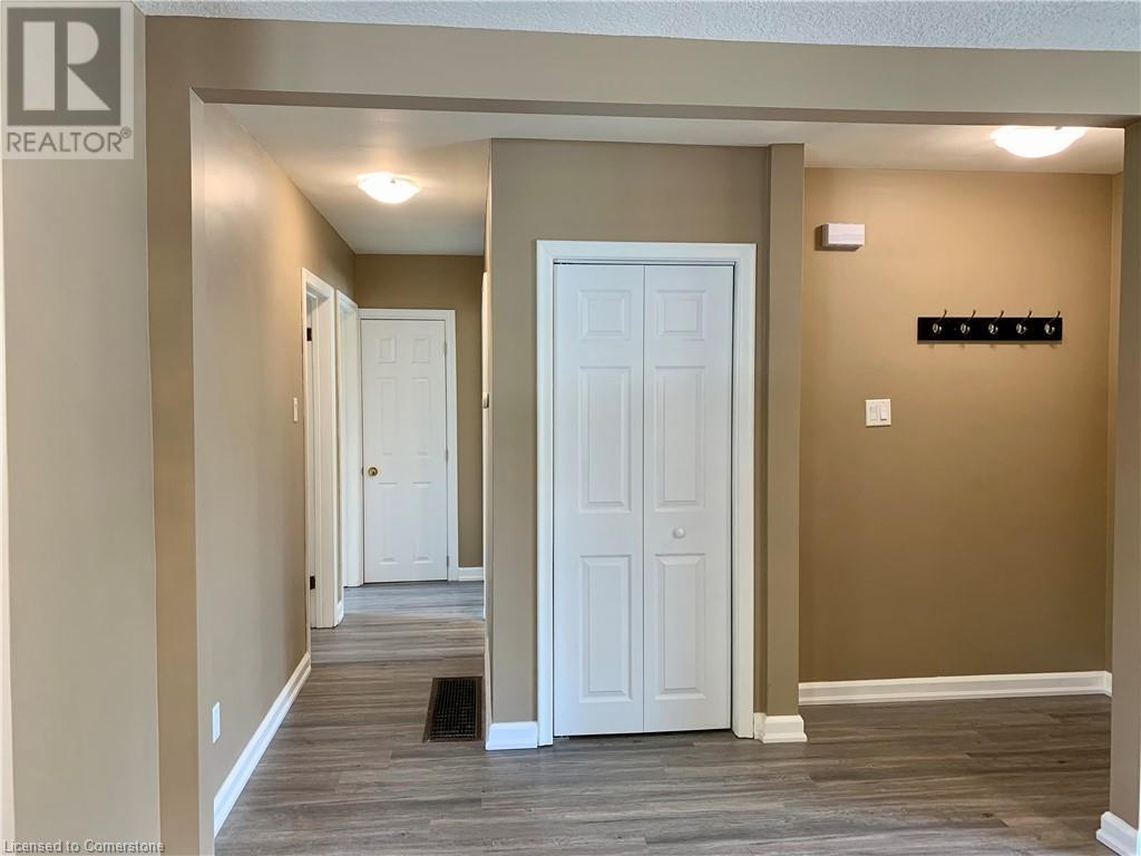 205 Blucher Street Unit# Upper/a, Kitchener, Ontario  N2H 5V6 - Photo 3 - 40725579