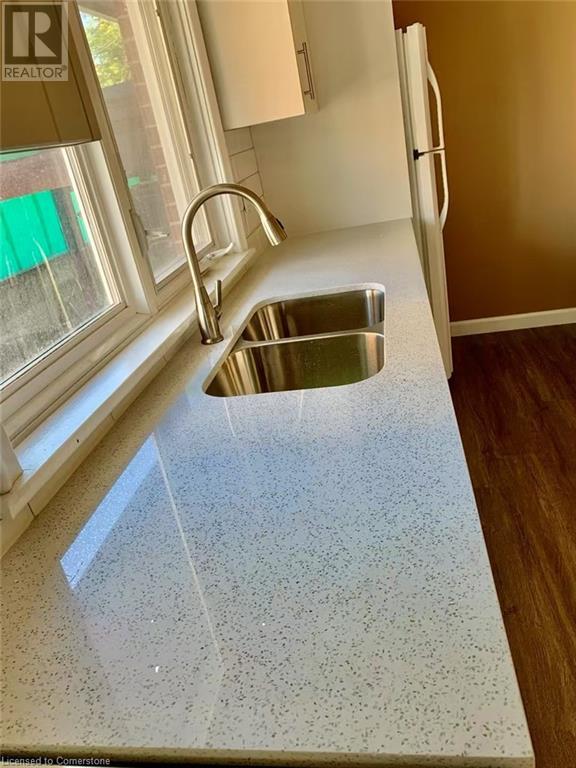 205 Blucher Street Unit# Upper/a, Kitchener, Ontario  N2H 5V6 - Photo 6 - 40725579