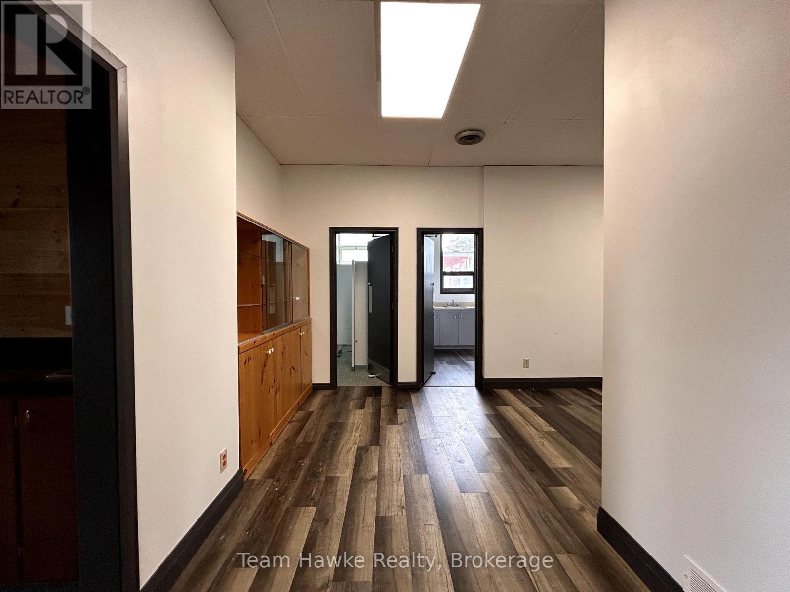 578 King Street, Midland, Ontario  L4R 4P3 - Photo 10 - S12128793