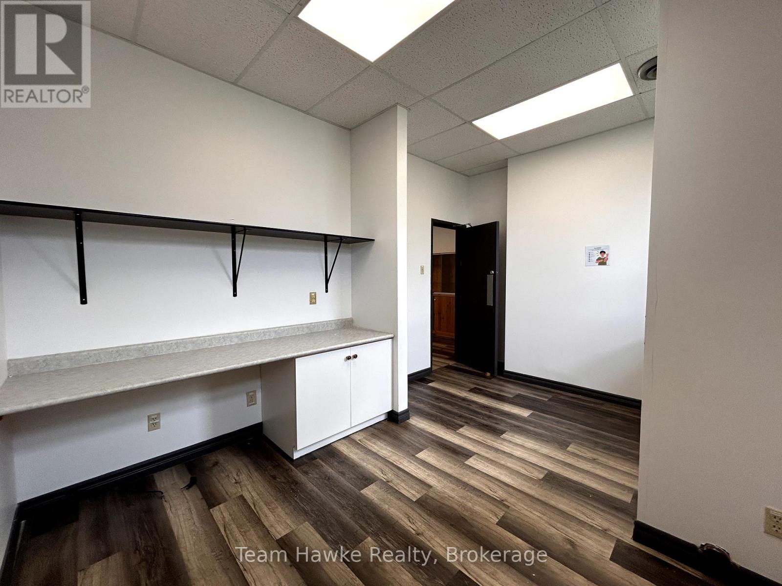578 King Street, Midland, Ontario  L4R 4P3 - Photo 19 - S12128793