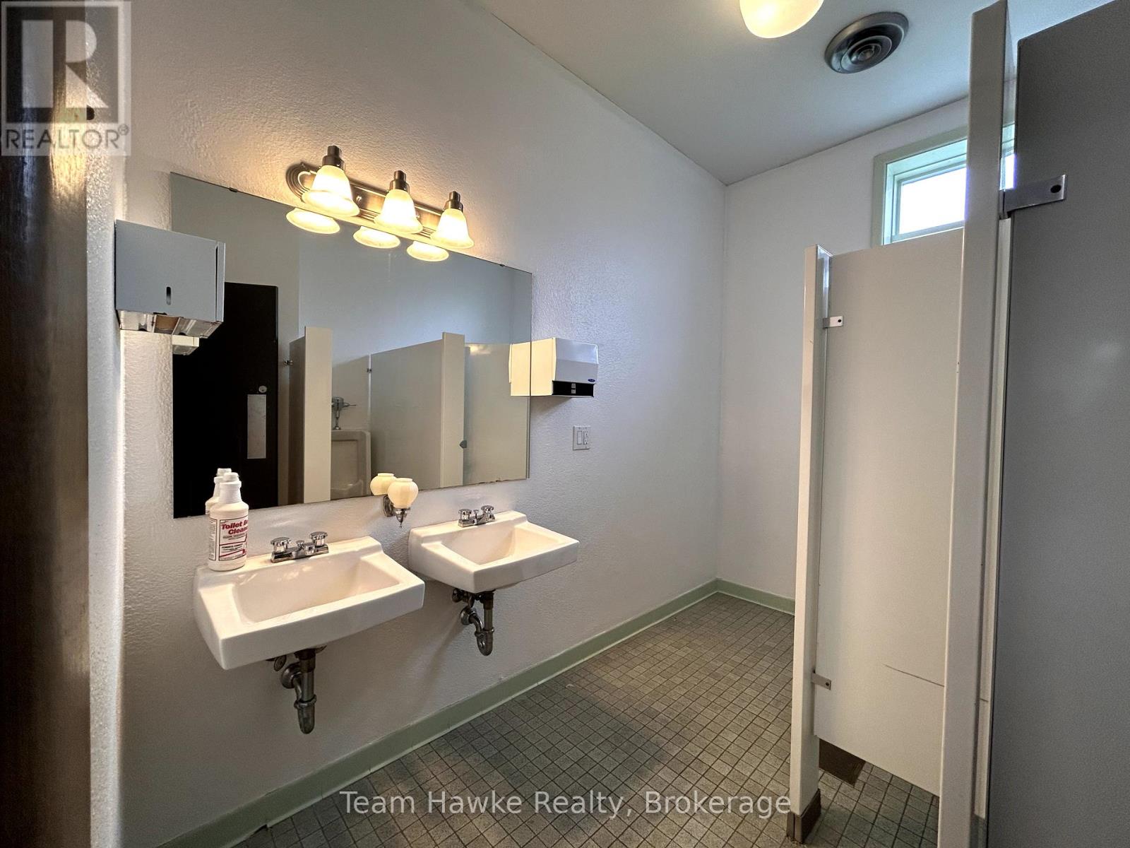 578 King Street, Midland, Ontario  L4R 4P3 - Photo 20 - S12128793