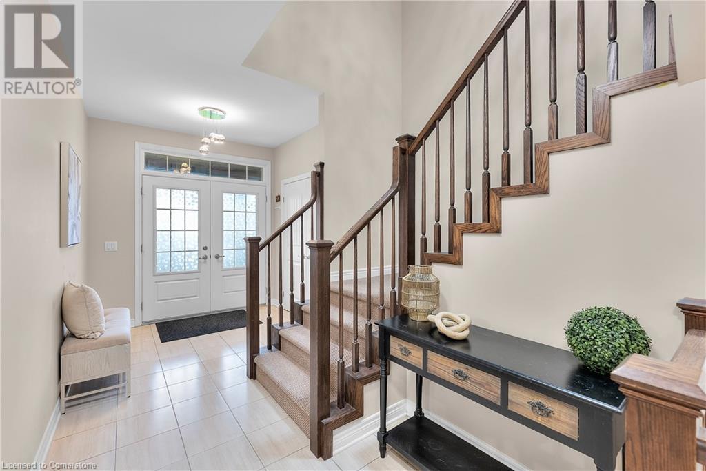 13 Hopkins Street, Thorold, Ontario  L2V 0E9 - Photo 4 - 40725246