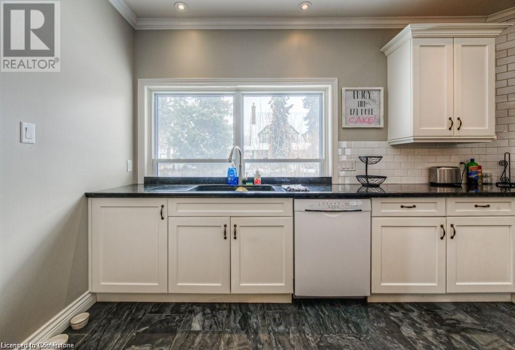186 Queen Street N Unit# 2, Kitchener, Ontario  N2H 2J2 - Photo 4 - 40725401