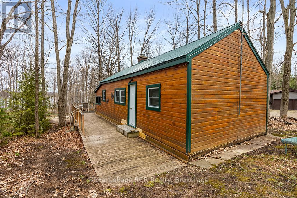 262 Canrobert Street, Grey Highlands, Ontario  N0C 1E0 - Photo 40 - X12128939