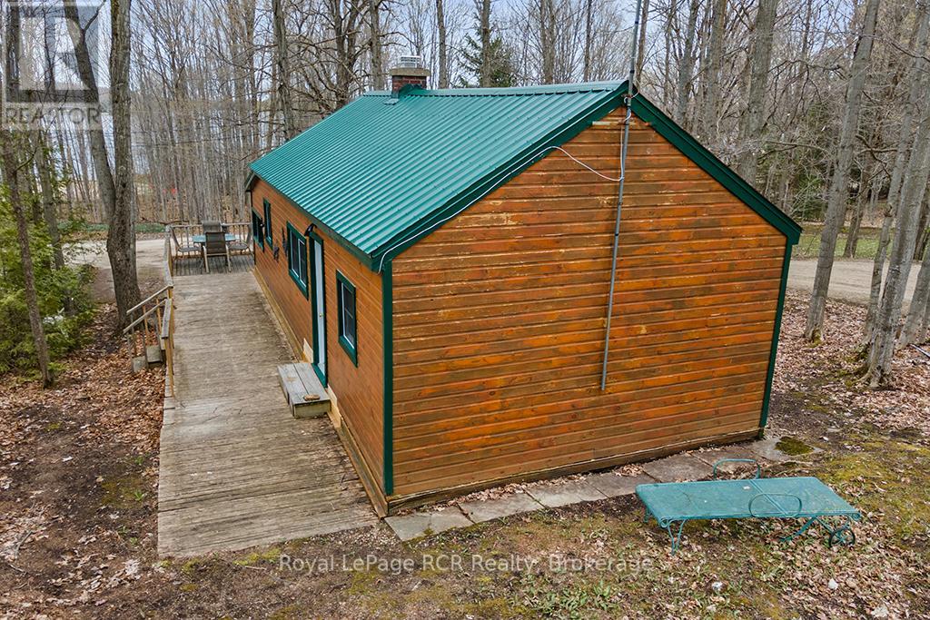 262 Canrobert Street, Grey Highlands, Ontario  N0C 1E0 - Photo 5 - X12128939