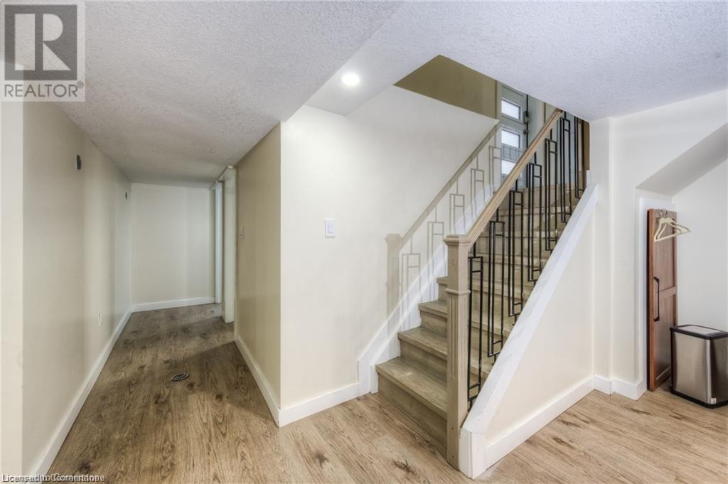 410 Krug Street Unit# Lower, Kitchener, Ontario  N2B 1L1 - Photo 4 - 40725637
