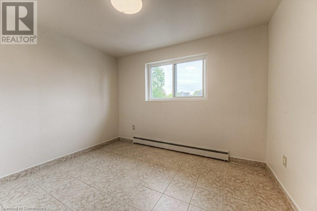 24 Cait Avenue, Kitchener, Ontario  N2C 1G4 - Photo 16 - 40719549