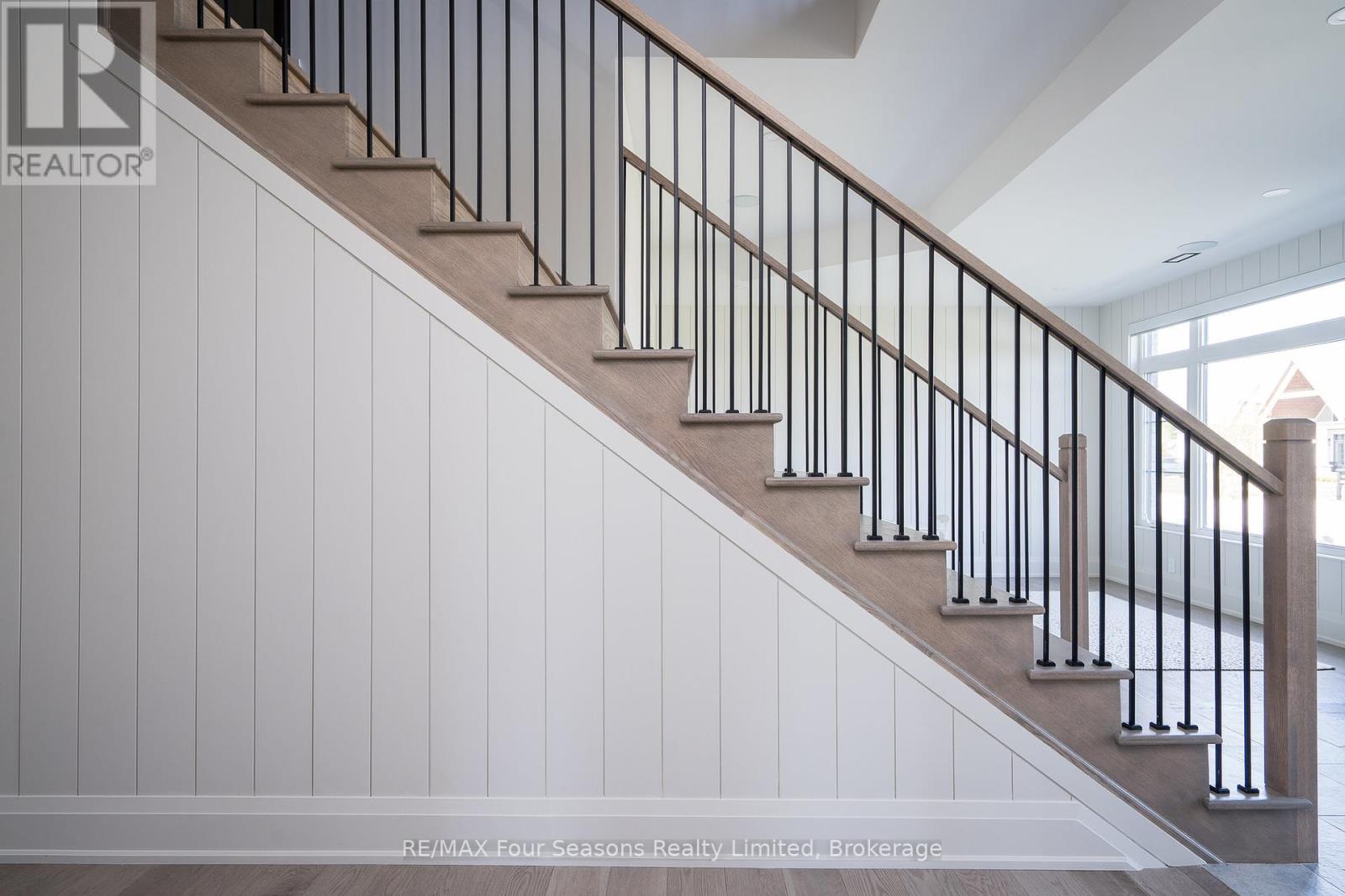 132 Dorothy Drive, Blue Mountains, Ontario  N0H 2P0 - Photo 25 - X12129457