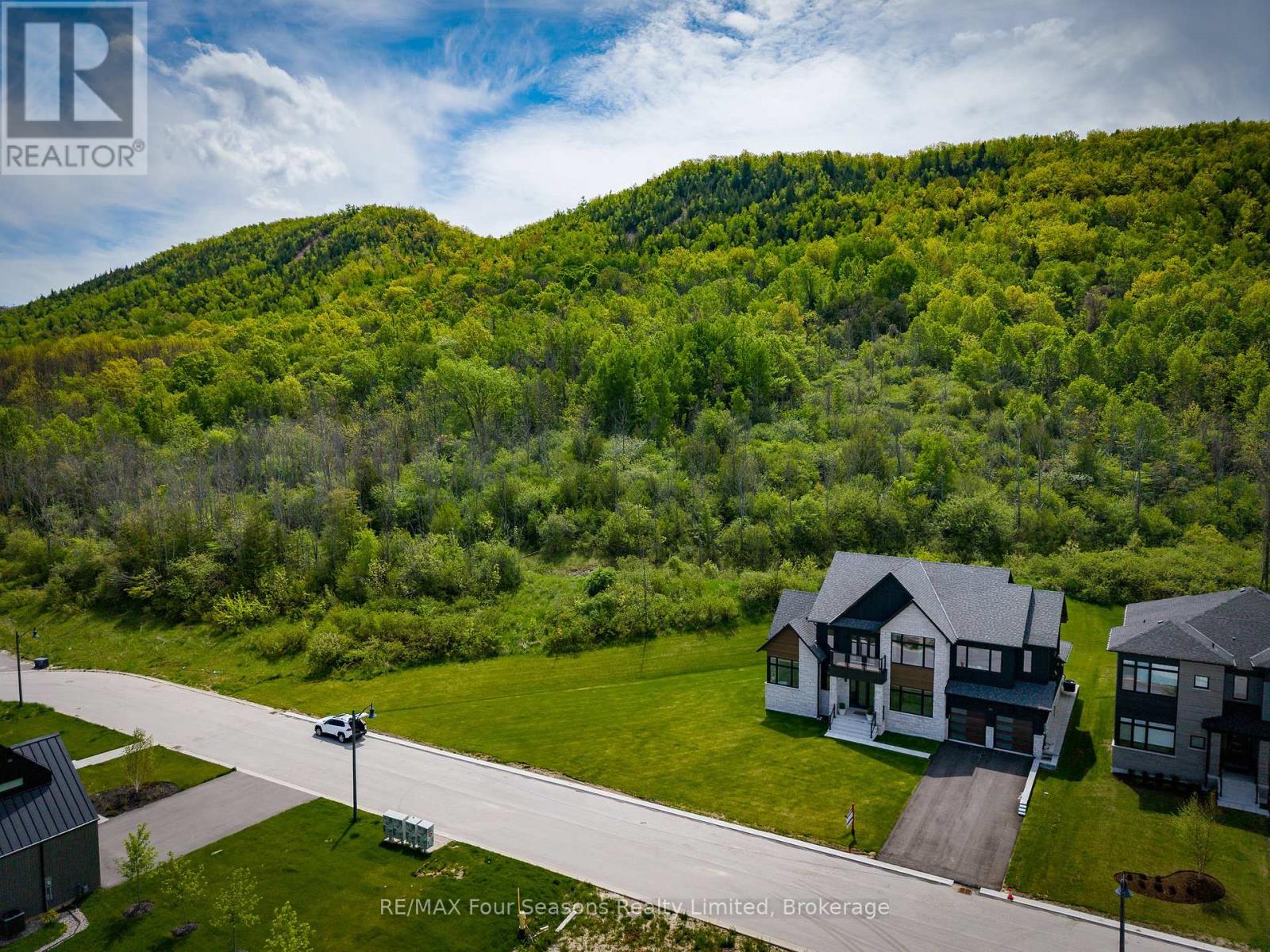132 Dorothy Drive, Blue Mountains, Ontario  N0H 2P0 - Photo 39 - X12129457