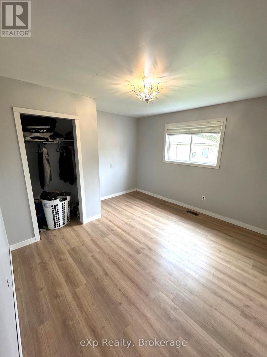 572 Louisa Street, West Grey, Ontario  N0G 1C0 - Photo 24 - X12129479