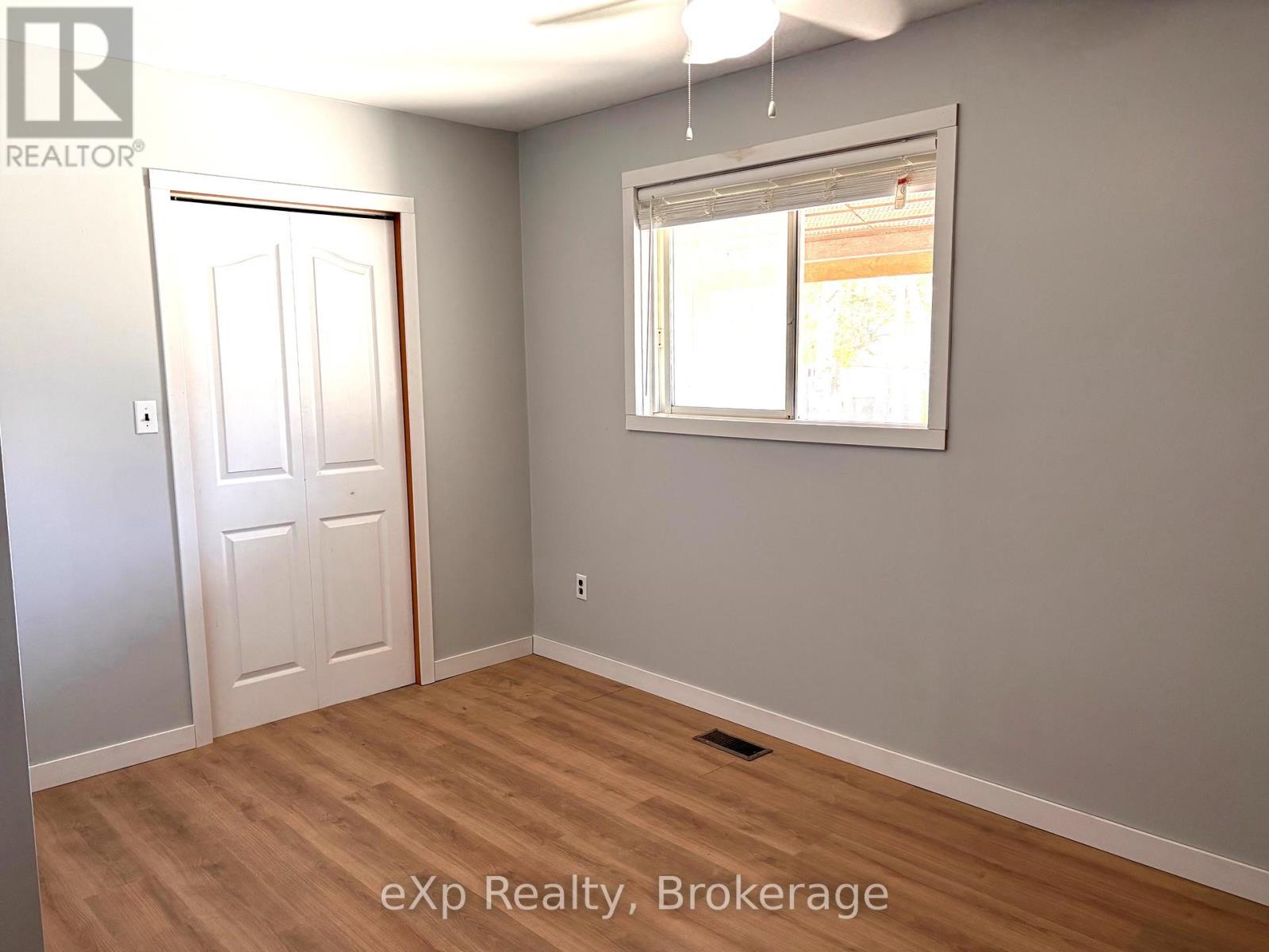 572 Louisa Street, West Grey, Ontario  N0G 1C0 - Photo 25 - X12129479