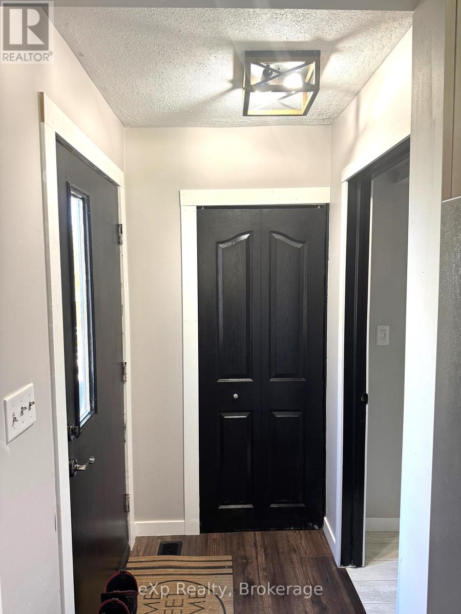 572 Louisa Street, West Grey, Ontario  N0G 1C0 - Photo 31 - X12129479