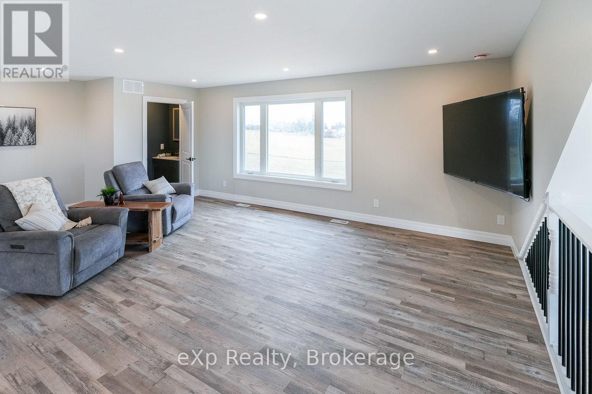 315225 Hwy 6, Chatsworth, Ontario  N0H 2V0 - Photo 30 - X12129484