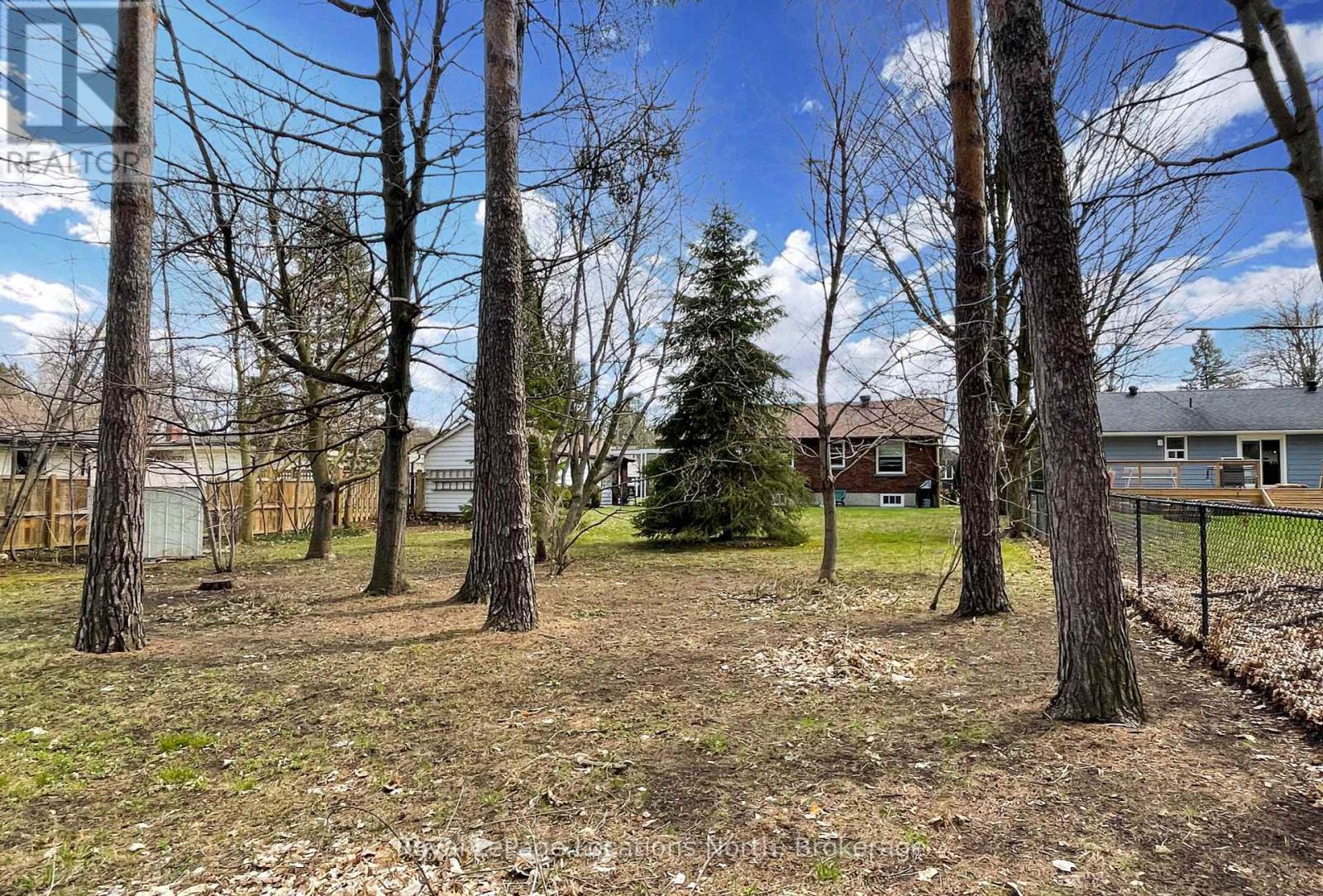 212 Kirkwood Drive, Clearview, Ontario  L0M 1S0 - Photo 10 - S12129549