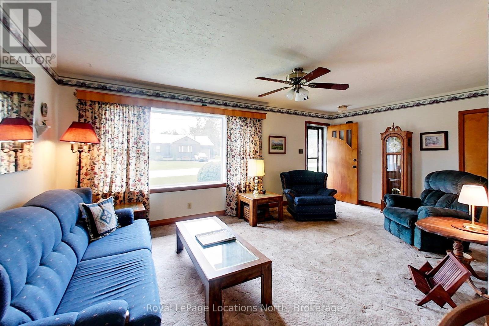 212 Kirkwood Drive, Clearview, Ontario  L0M 1S0 - Photo 16 - S12129549