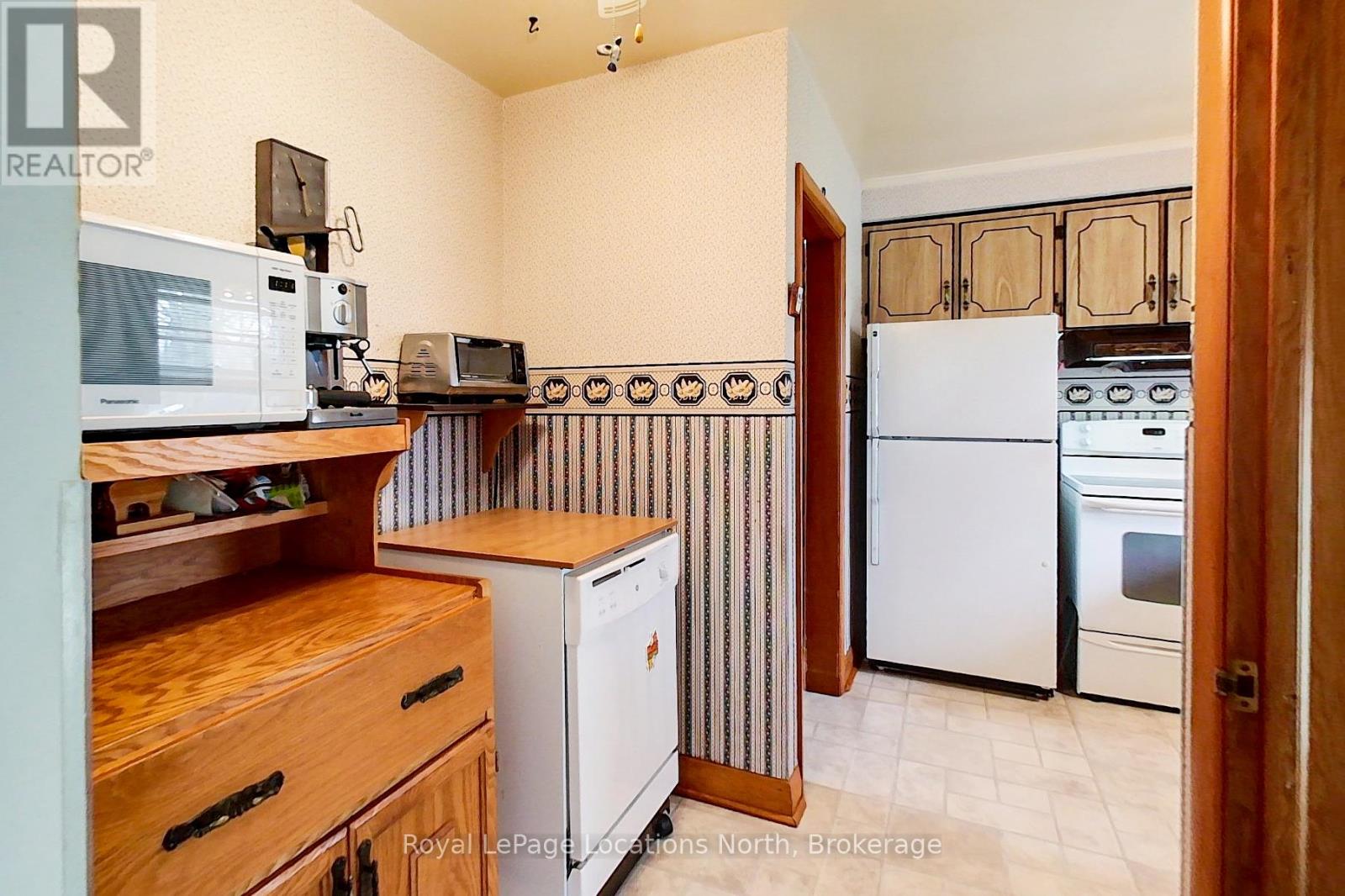 212 Kirkwood Drive, Clearview, Ontario  L0M 1S0 - Photo 20 - S12129549