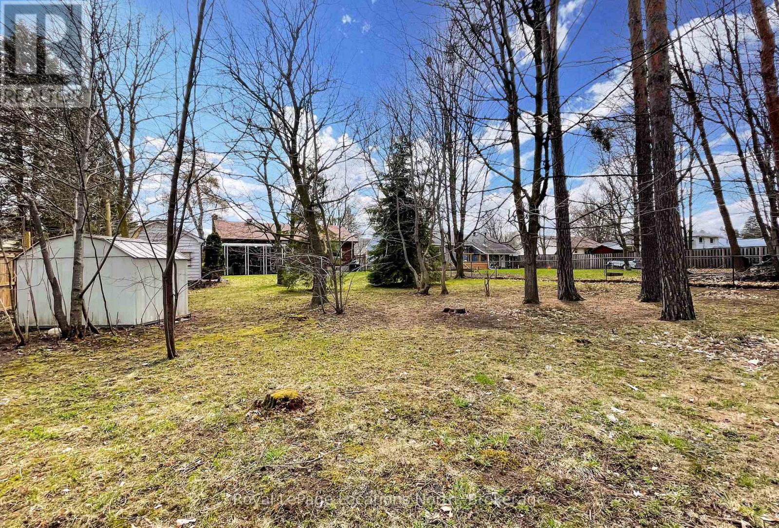 212 Kirkwood Drive, Clearview, Ontario  L0M 1S0 - Photo 9 - S12129549