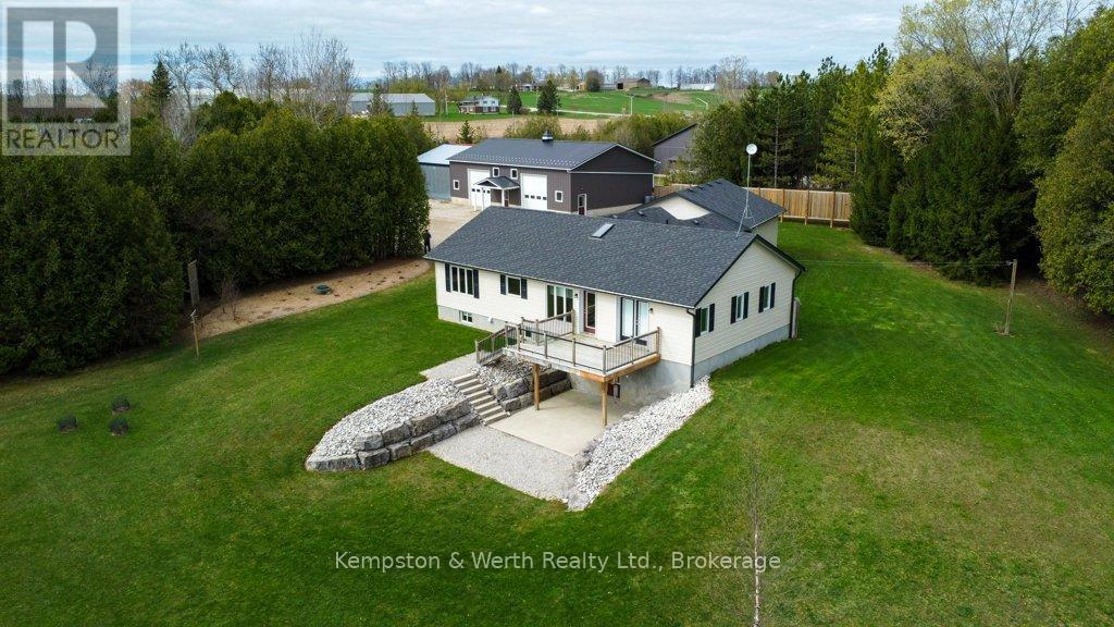 112 Old Bridge Road S, West Grey, Ontario  N4N 3B8 - Photo 1 - X12129544