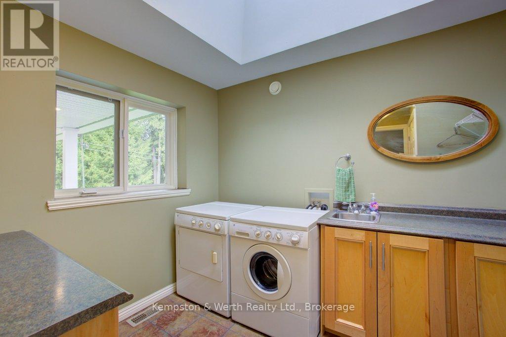 112 Old Bridge Road S, West Grey, Ontario  N4N 3B8 - Photo 17 - X12129544